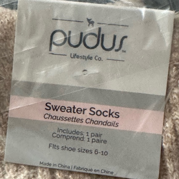 Pudus Sweater Socks - Picture 2 of 3